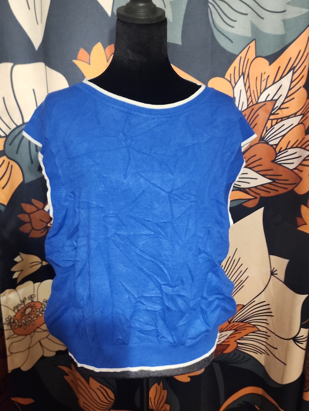 Sleeveless Knit Tank Top in Bright Blue with White Trim
